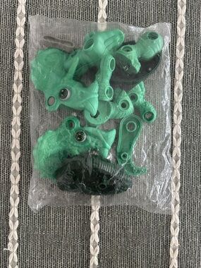 NEW Buildable Dinosaur Toy Parts Lot – Green Dino Set w/ Screws (Sealed)